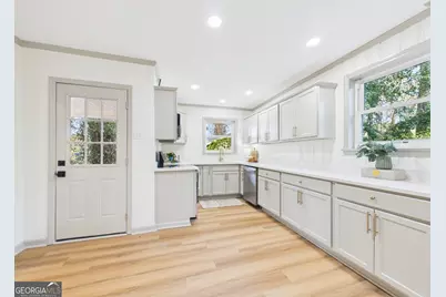 581 Rogers Drive, Macon, GA 31204 - Photo 11