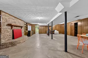 5227 Beechwood Forest Dr, Lithonia, GA 30038 - Photo 3