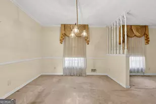 5227 Beechwood Forest Dr, Lithonia, GA 30038 - Photo 15