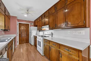 5227 Beechwood Forest Dr, Lithonia, GA 30038 - Photo 23