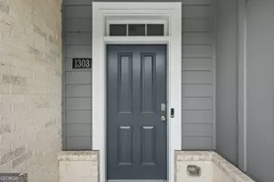 1303 Lakota Pl, Atlanta, GA 30315 - Photo 7