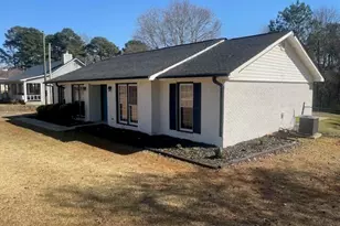 115 Meadowland Trail, Lagrange, GA 30240 - Photo 3