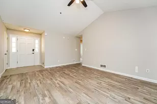 232 Farmbrook Pkwy, Stockbridge, GA 30281 - Photo 5