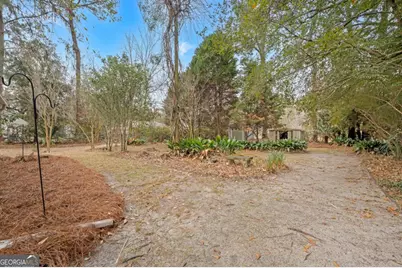 135 E Derenne Avenue, Savannah, GA 31405 - Photo 39