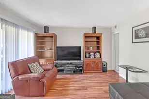 276 Lakemoore Dr NE, Atlanta, GA 30342 - Photo 5