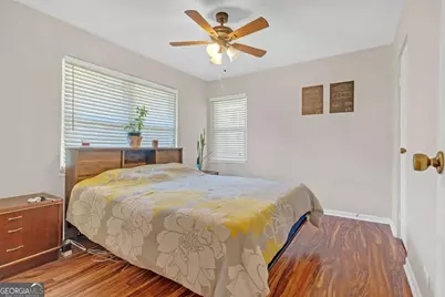 276 Lakemoore Drive NE #E, Atlanta, GA 30342 - Photo 19