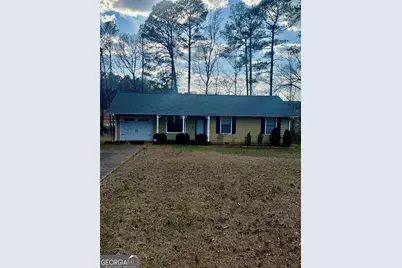 245 W James Circle, Hampton, GA 30228 - Photo 1
