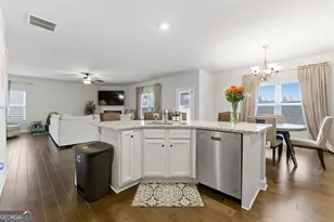 3738 Southfield Ct, Loganville, GA 30052 - Photo 15