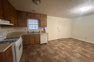 10312 Canyon Trail, Jonesboro, GA 30238 - Photo 17