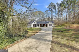 135 Spring Forest Way, Sharpsburg, GA 30277 - Photo 3