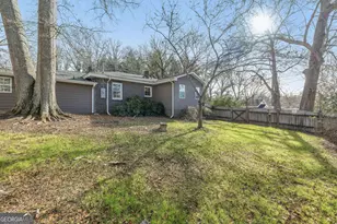 231 E Morgan St, Clarkesville, GA 30523 - Photo 23