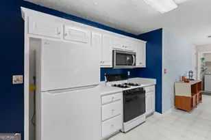 215 Pebble Creek Dr, McDonough, GA 30253 - Photo 17