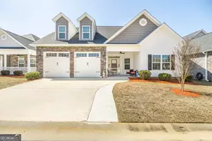 137 Shady Oak Dr, Perry, GA 31069 - Photo 1