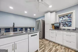 303 Mahan St, Saint Marys, GA 31558 - Photo 11