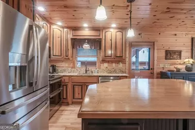 225 Hiawatha Trail, Blue Ridge, GA 30513 - Photo 17