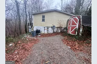 6238 Caprice Drive, Flowery Branch, GA 30542 - Photo 3