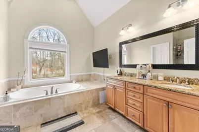 318 Waterford Circle, Cornelia, GA 30531 - Photo 15