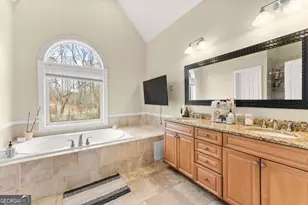 318 Waterford Cir, Cornelia, GA 30531 - Photo 15
