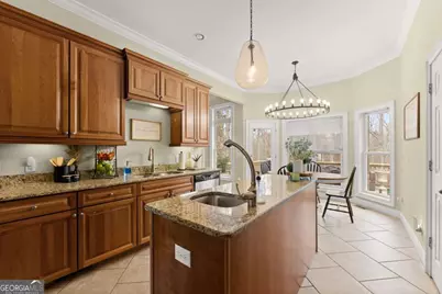 318 Waterford Circle, Cornelia, GA 30531 - Photo 5