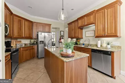 318 Waterford Circle, Cornelia, GA 30531 - Photo 3