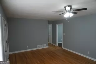 5647 Highland St, Forest Park, GA 30297 - Photo 5