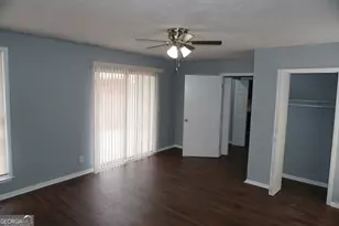 5647 Highland St, Forest Park, GA 30297 - Photo 17