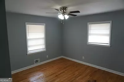 5647 Highland Street, Forest Park, GA 30297 - Photo 11