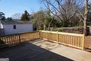 5647 Highland St, Forest Park, GA 30297 - Photo 21