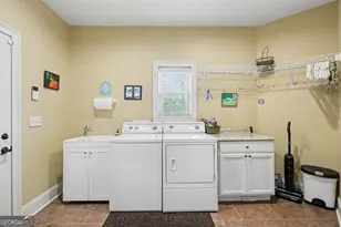 421 Hickory Nut Mountain, Tallulah Falls, GA 30573 - Photo 15