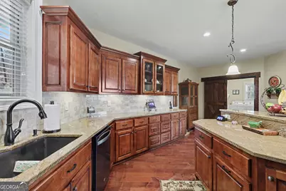 421 Hickory Nut Mtn, Tallulah Falls, GA 30573 - Photo 29