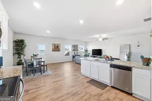 814 Robbie Ln, Monroe, GA 30655 - Photo 7