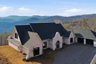 58 Buttons Ln, Dillard, GA 30537 - Photo 3