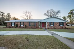 185 Pierce St, Jesup, GA 31545 - Photo 1