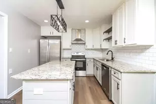 2362 Macon Dr SW, Atlanta, GA 30315 - Photo 9