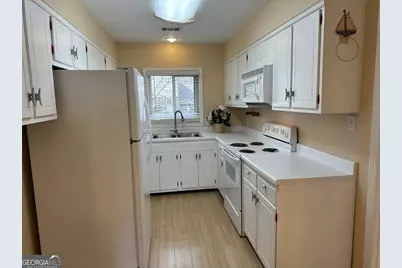 654 Willow Creek Drive, Macon, GA 31204 - Photo 5