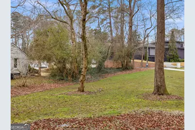 1739 Wayland Circle NE, Atlanta, GA 30319 - Photo 7