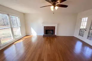 1012 Crown Corners Dr, McDonough, GA 30253 - Photo 3