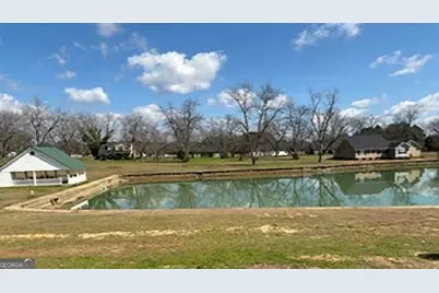 155 Village Circle, Cochran, GA 31014 - Photo 3