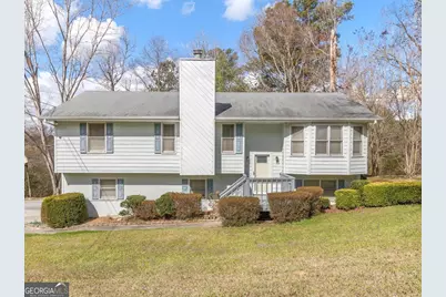2203 Clarendon Court NE, Conyers, GA 30012 - Photo 1