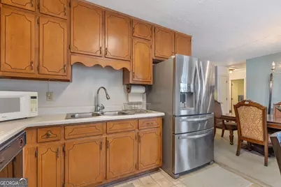 2203 Clarendon Court NE, Conyers, GA 30012 - Photo 7