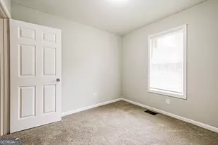 1891 E Farris Ave, East Point, GA 30344 - Photo 9