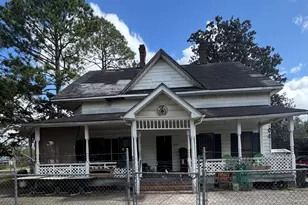 801 Lee Ave, Waycross, GA 31501 - Photo 1