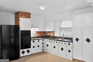 4054 Princeton Lakes Pl SW, Atlanta, GA 30331 - Photo 9