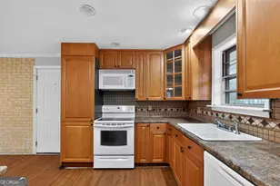 2780 London Berry Ct, Snellville, GA 30039 - Photo 13