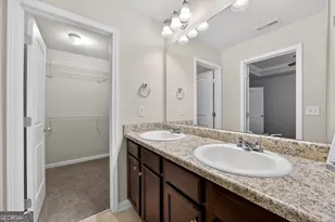 4497 Ravenwood Dr, Union City, GA 30291 - Photo 19