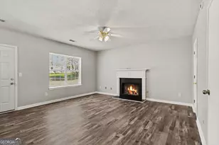 2839 Rambling Way, Lithonia, GA 30058 - Photo 5