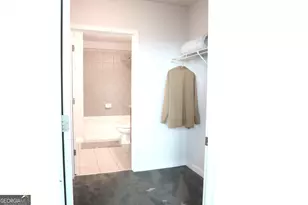 400 NW West Peachtree, Atlanta, GA 30309 - Photo 9