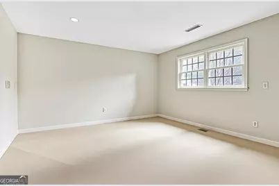 6409 Eva Road, Flowery Branch, GA 30542 - Photo 13