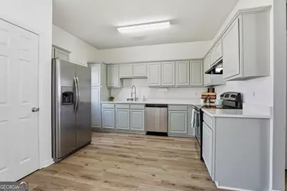 330 Brentwood Drive, Newnan, GA 30263 - Photo 11