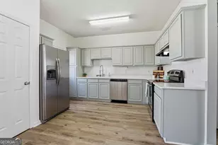 330 Brentwood Dr, Newnan, GA 30263 - Photo 11